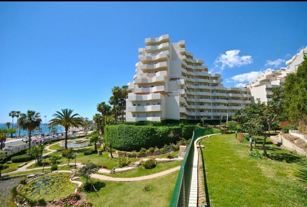 El Estudio De La Playa Benalbeach Vistas Al Mar Benalmádena Eksteriør bilde