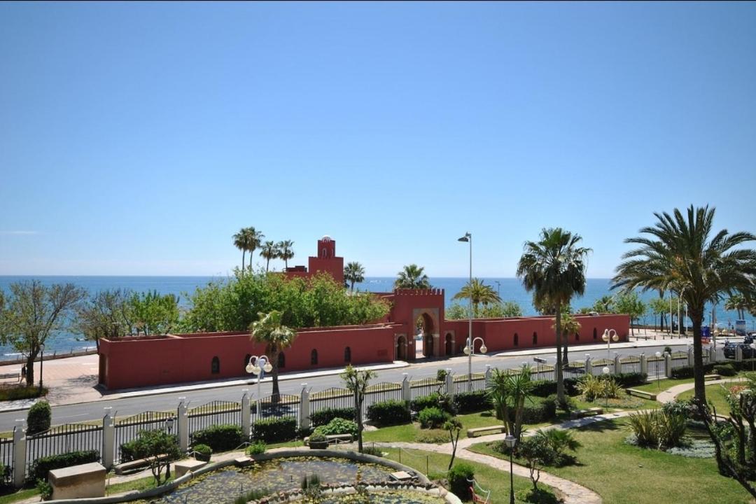 El Estudio De La Playa Benalbeach Vistas Al Mar Benalmádena Eksteriør bilde