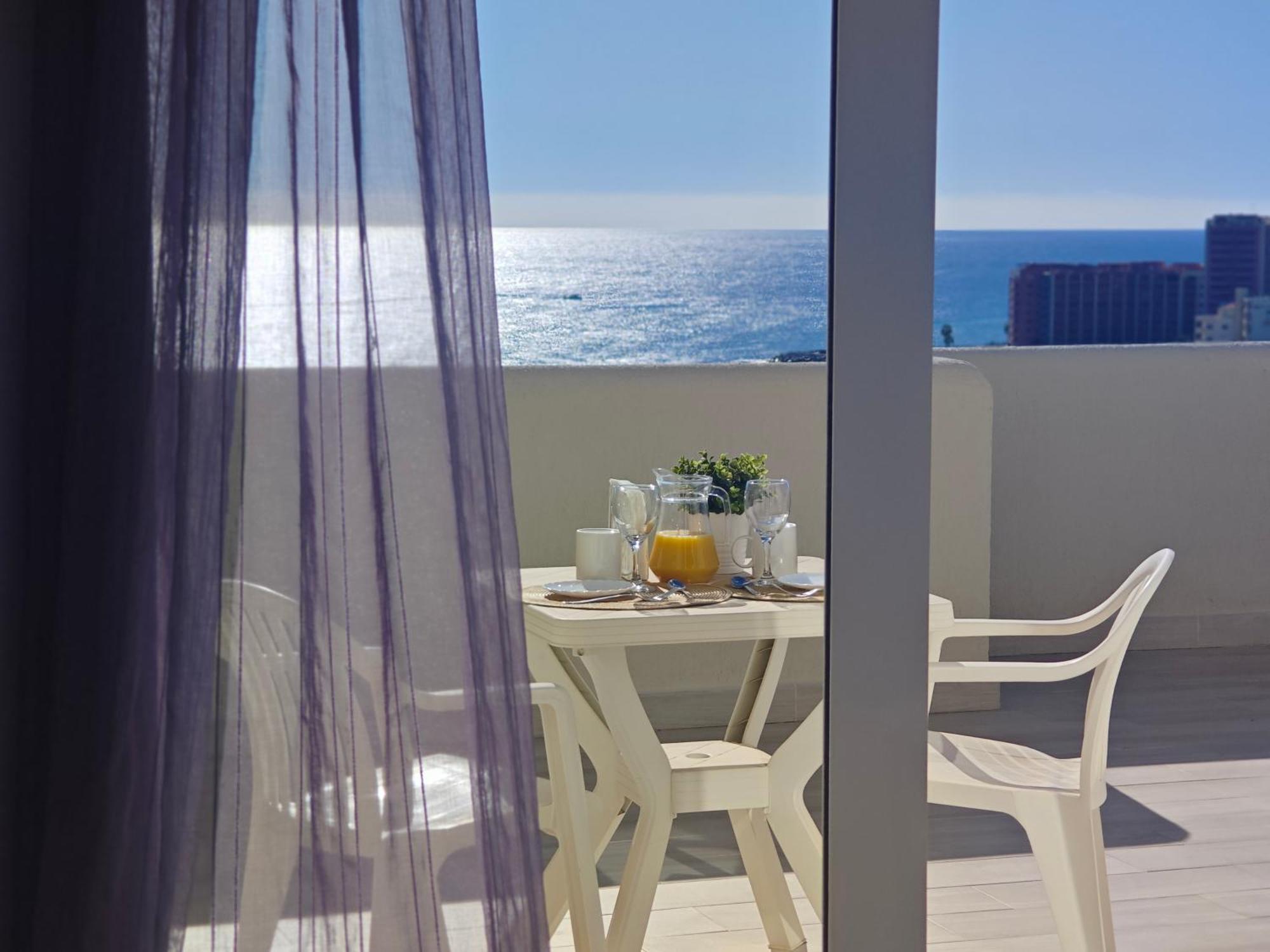 El Estudio De La Playa Benalbeach Vistas Al Mar Benalmádena Eksteriør bilde