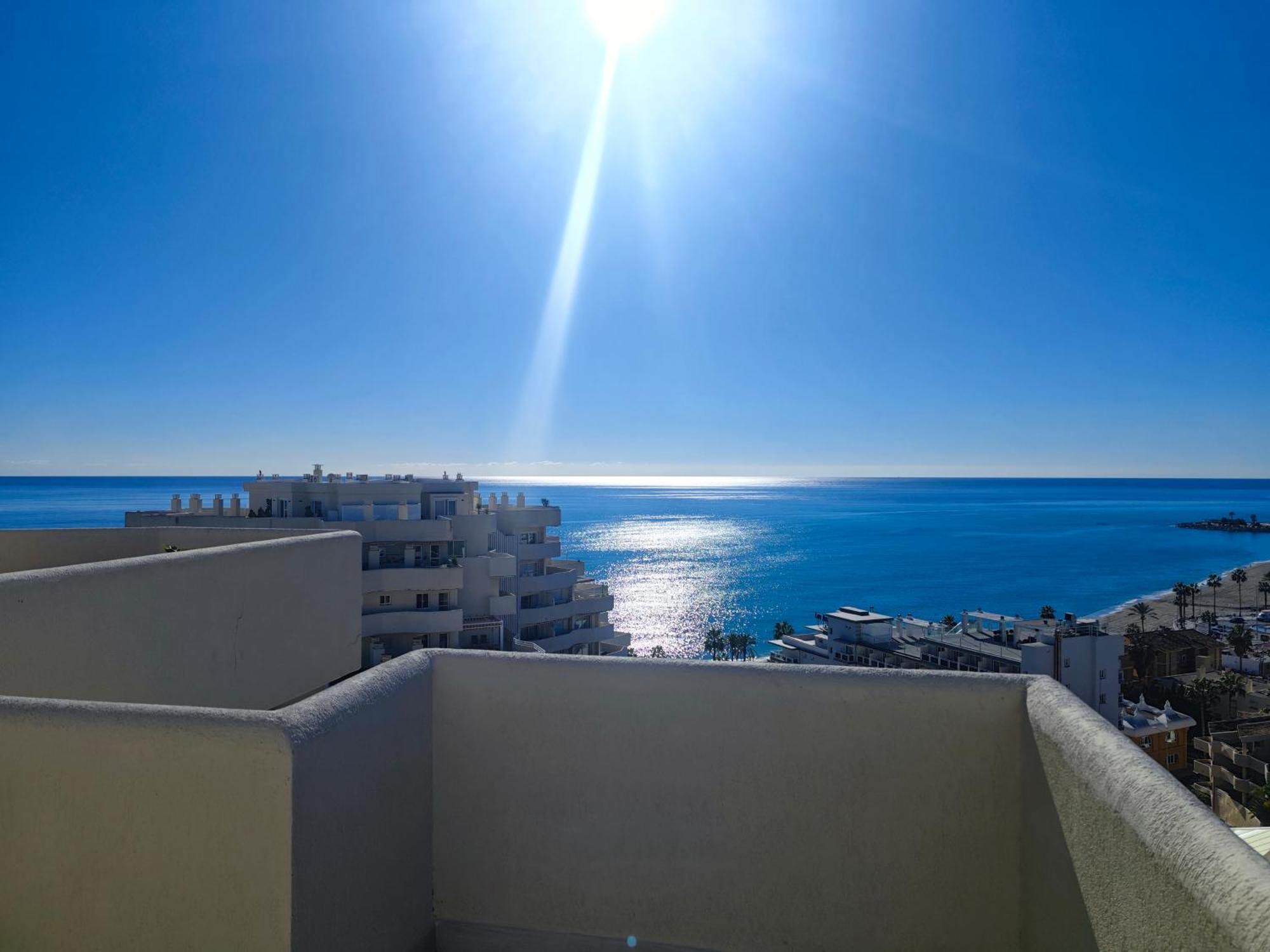 El Estudio De La Playa Benalbeach Vistas Al Mar Benalmádena Eksteriør bilde