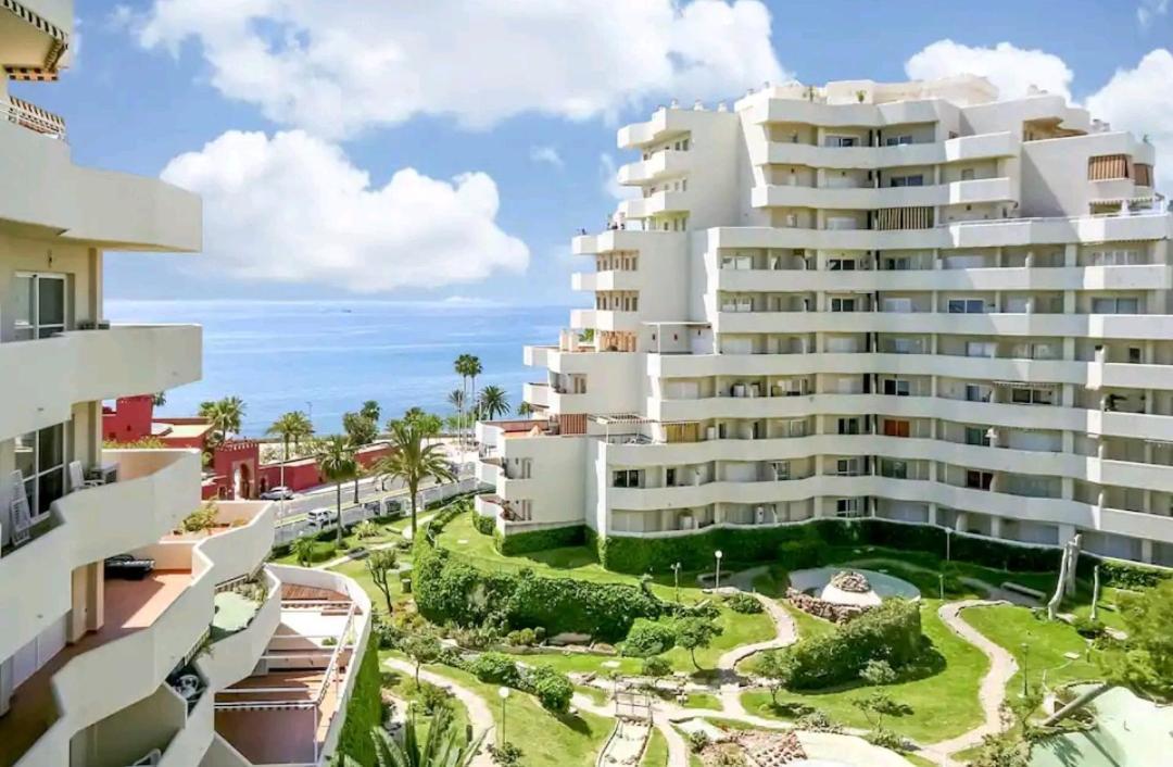 El Estudio De La Playa Benalbeach Vistas Al Mar Benalmádena Eksteriør bilde